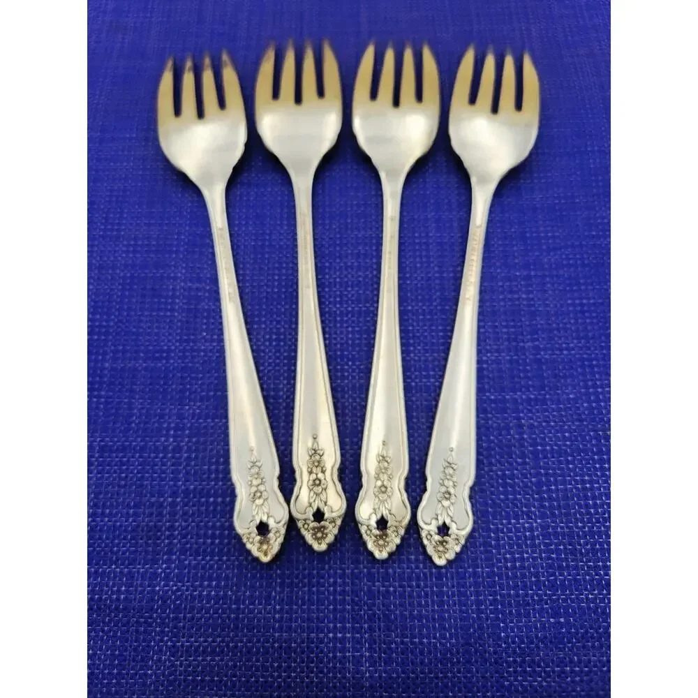 Oneida Prestige Silverplate Set of 4 Salad Fork 1951 Distinction Flatware Vtg
